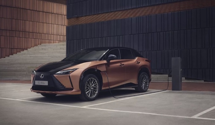 Lexus RZ 450e